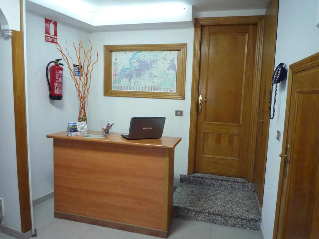Hostal Residencia Ponte Vella Lugo Extérieur photo